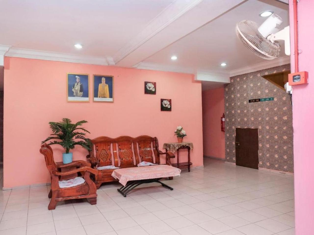 Hotel Tiara Chukai 외부 사진