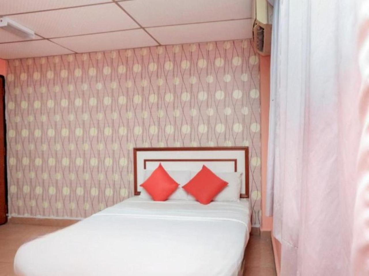 Hotel Tiara Chukai 외부 사진